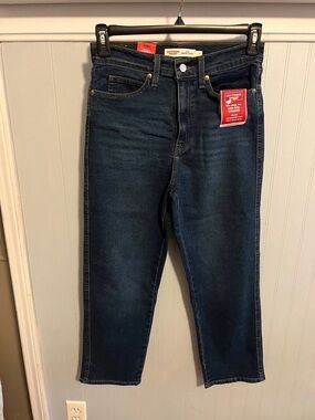 Levi's Straight Leg Jeans in Dark Blue Wash